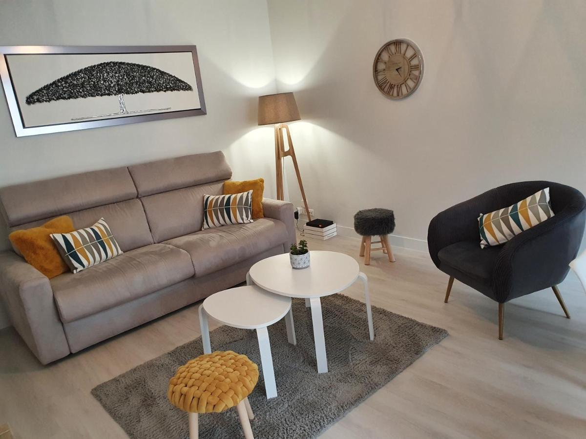 Magnifique Appartement Avec Garage Prive Et Terrasse Reims Esterno foto
