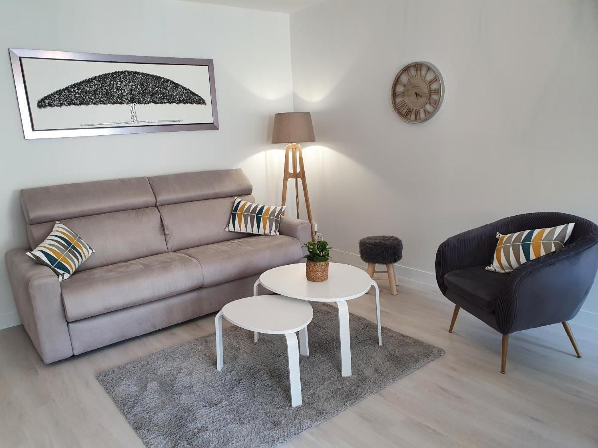Magnifique Appartement Avec Garage Prive Et Terrasse Reims Esterno foto